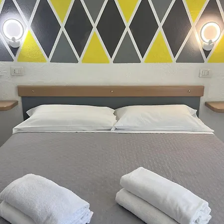 Hotel Splendor 2*
